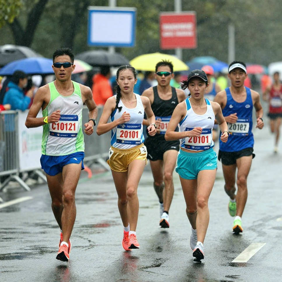 Agnes Ngetich và một giây chia đôi lịch sử bán marathon nữ Agnes Ngetich và một giây chia đôi lịch sử bán marathon nữ