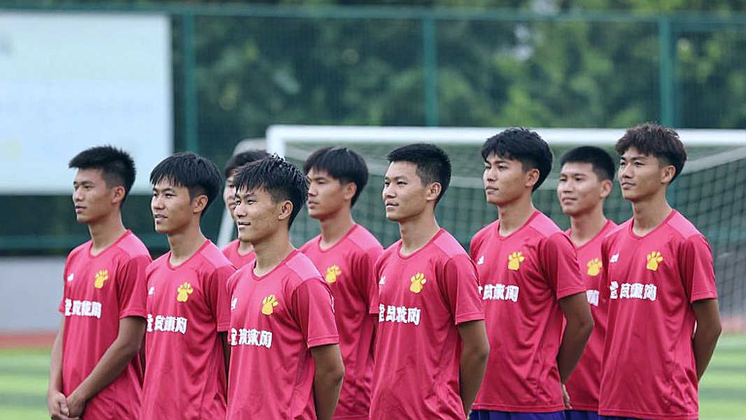 V.League 1 and the Refereeing Data Gap: Years After VAR, the Lesson Remains Unclosed V.League 1 and the Refereeing Data Gap: Years After VAR, the Lesson Remains Unclosed
