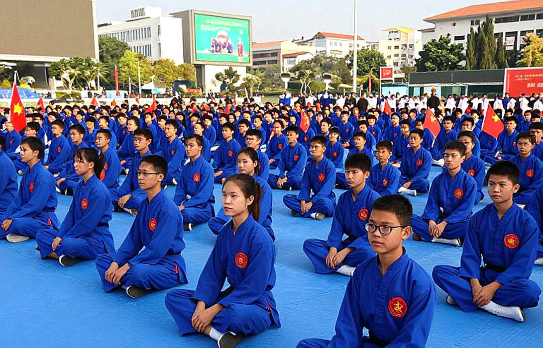 Allen siết cổ Duncan ở hiệp năm: Bảng điểm nói dối, thời gian kiểm soát mới là sự thật