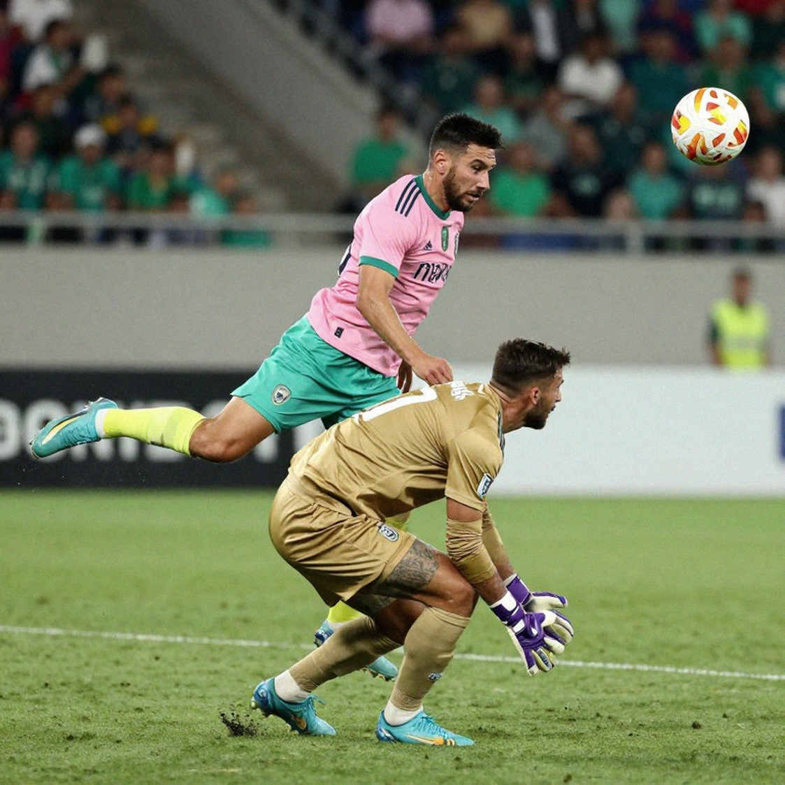 Marco Verde vs Guillermo Hernández: Hai chuỗi bất bại và phép thử tám hiệp ở San Diego Marco Verde vs Guillermo Hernández: Hai chuỗi bất bại và phép thử tám hiệp ở San Diego