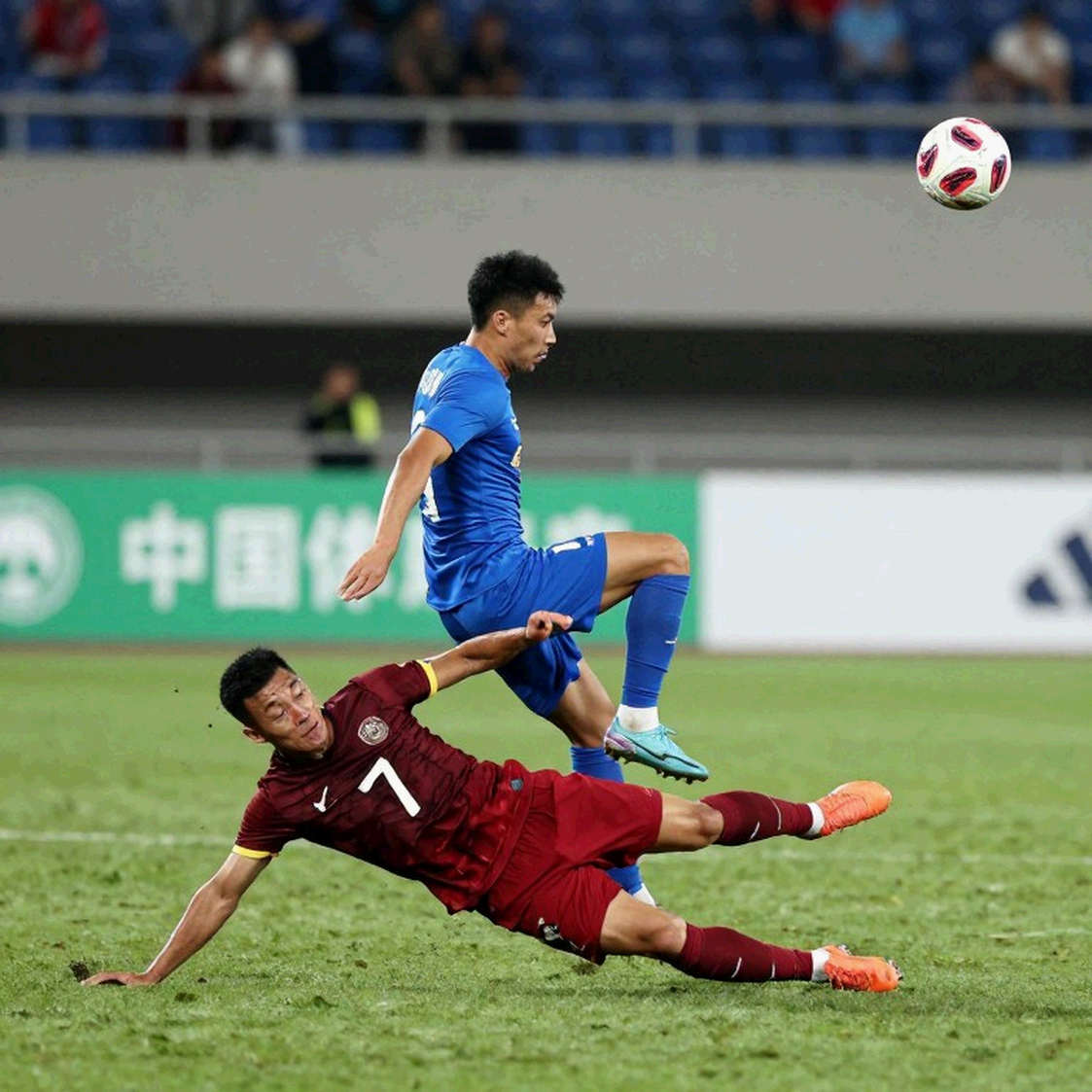 CAHN 3-1 Hanoi FC: Opening-Night Symphony and Tien Linh’s Liberating Touch CAHN 3-1 Hanoi FC: Opening-Night Symphony and Tien Linh’s Liberating Touch